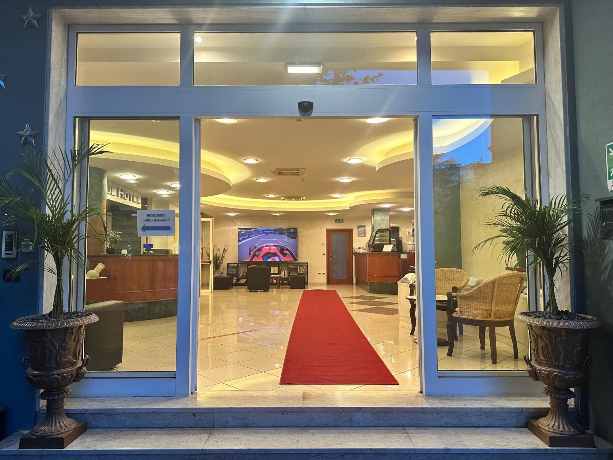 Blue Hotel เชเซนาติโก ภายนอก รูปภาพ