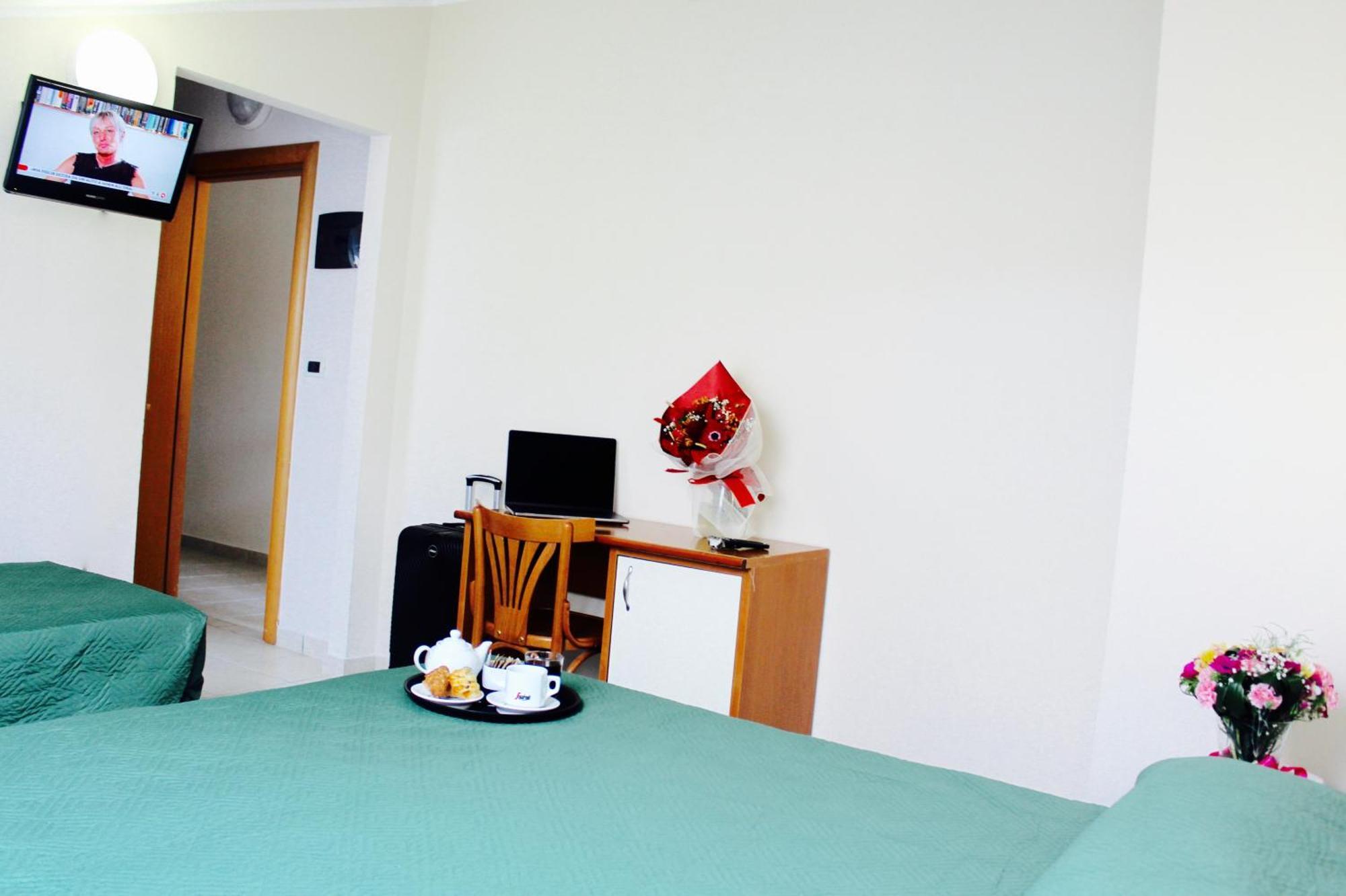 Blue Hotel เชเซนาติโก ภายนอก รูปภาพ